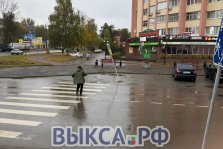выкса.рф, ⚠️ «Ждём, пока упадёт на кого-то?»: на улице Степана Разина падает дорожный знак
